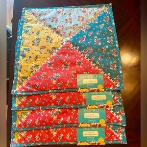 THE PIONEER WOMEN SQUARE QUILTED PLACEMAT‎ ROSE DITSY SET OF 4 NWT